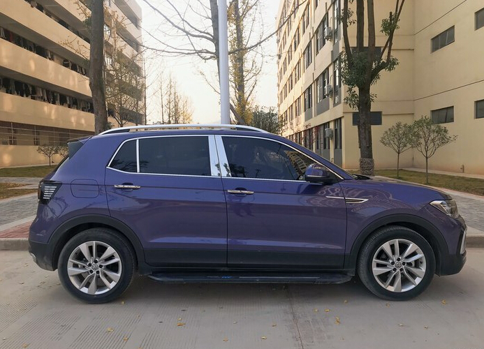 人生第二台车大众途铠梦幻蓝色车身足够时尚