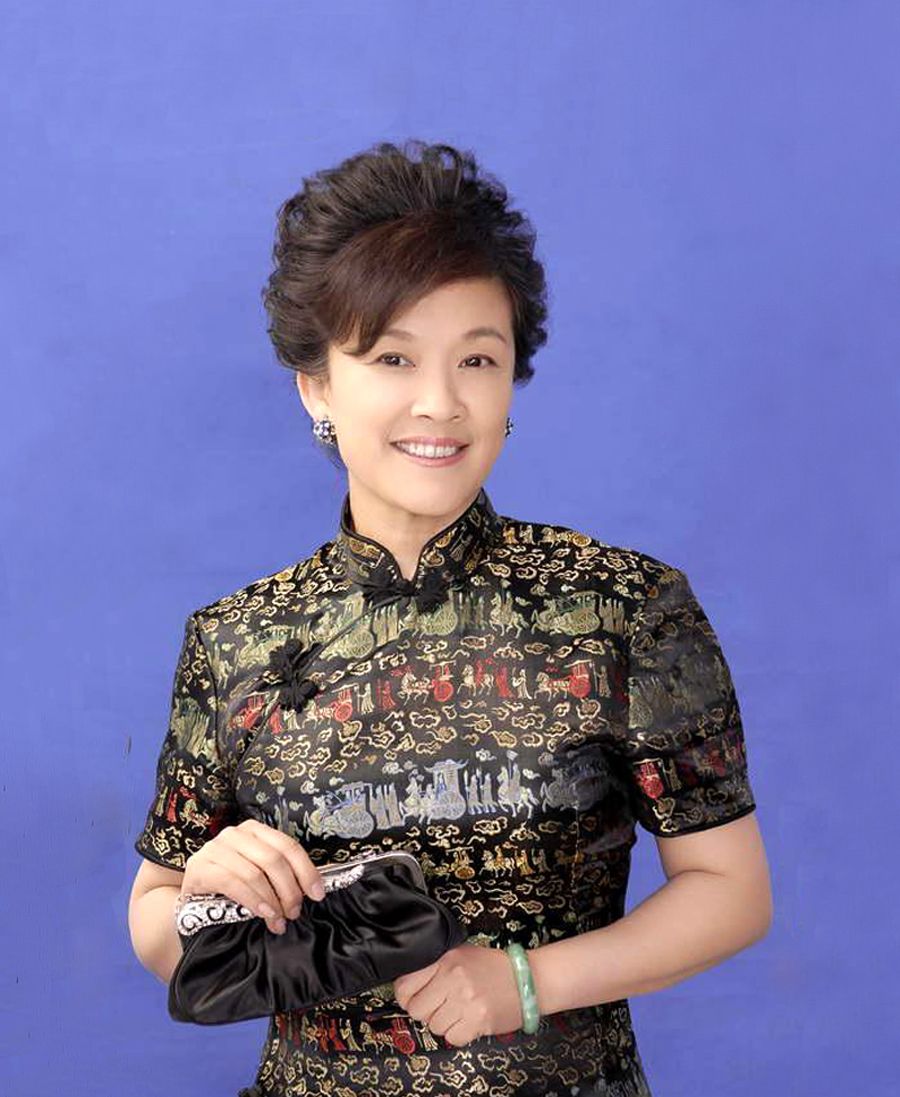 宋春丽12个精彩瞬间极富亲和力曾经的演技实力派女明星