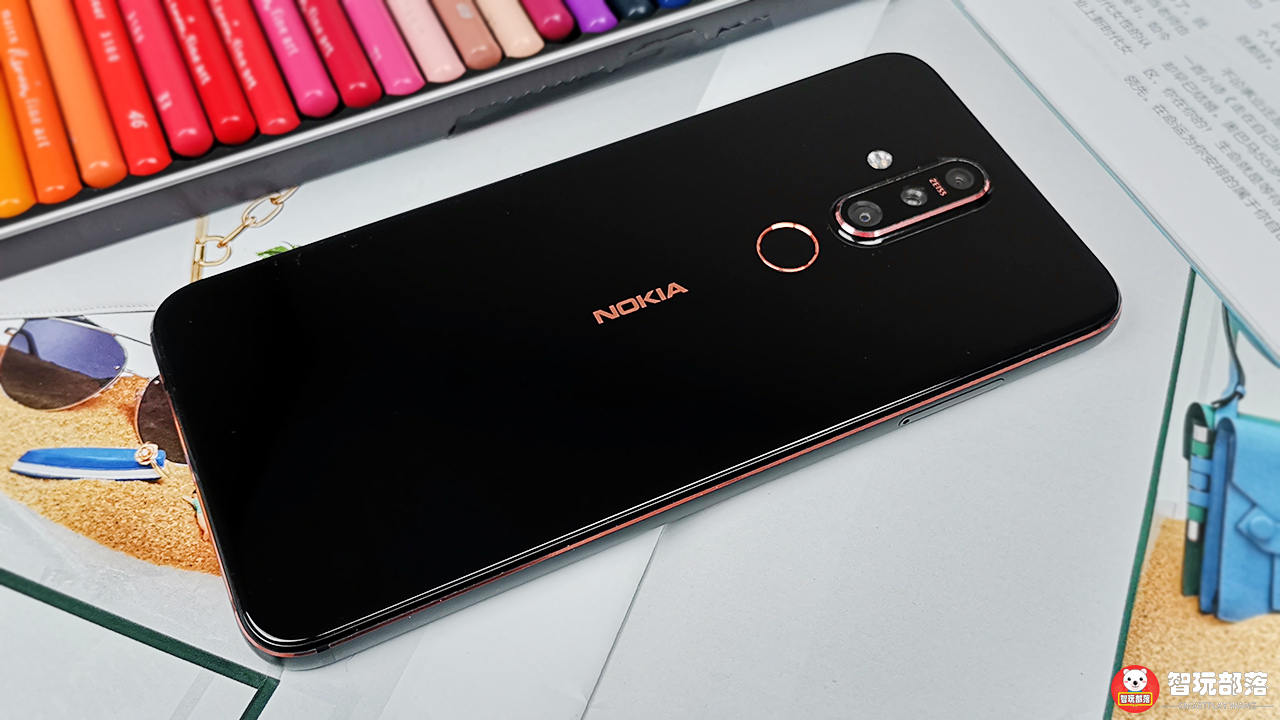 诺基亚x71图赏画龙点睛全面屏设计后置4800万蔡司三摄