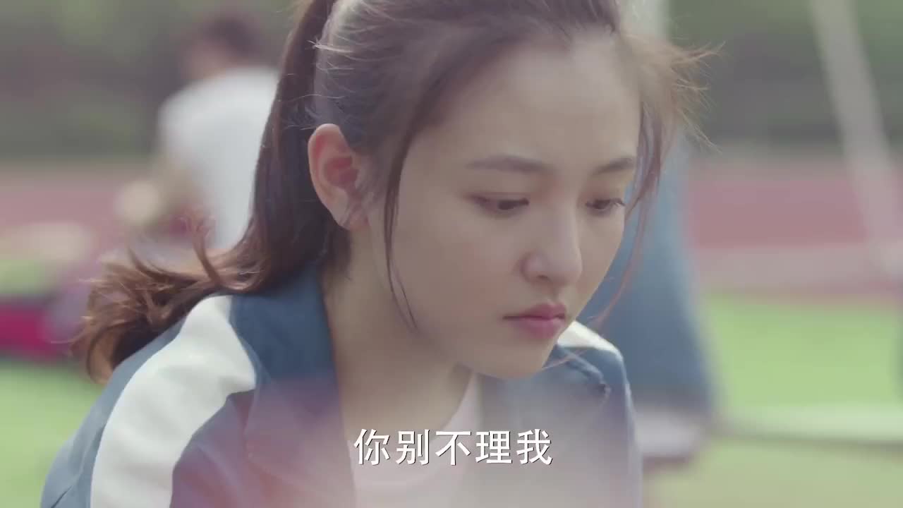 女孩子打架的必出的一招,扯头发!_新浪新闻