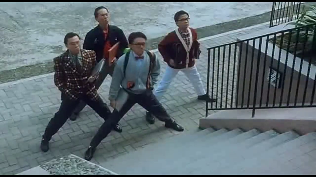 逃学威龙2:周星星回学校,教导主任居然是达叔,还被教训一顿