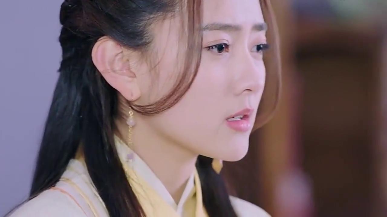 前方高能!现代曲小檀穿越到古代,一觉醒来发现自己在八王爷的床上