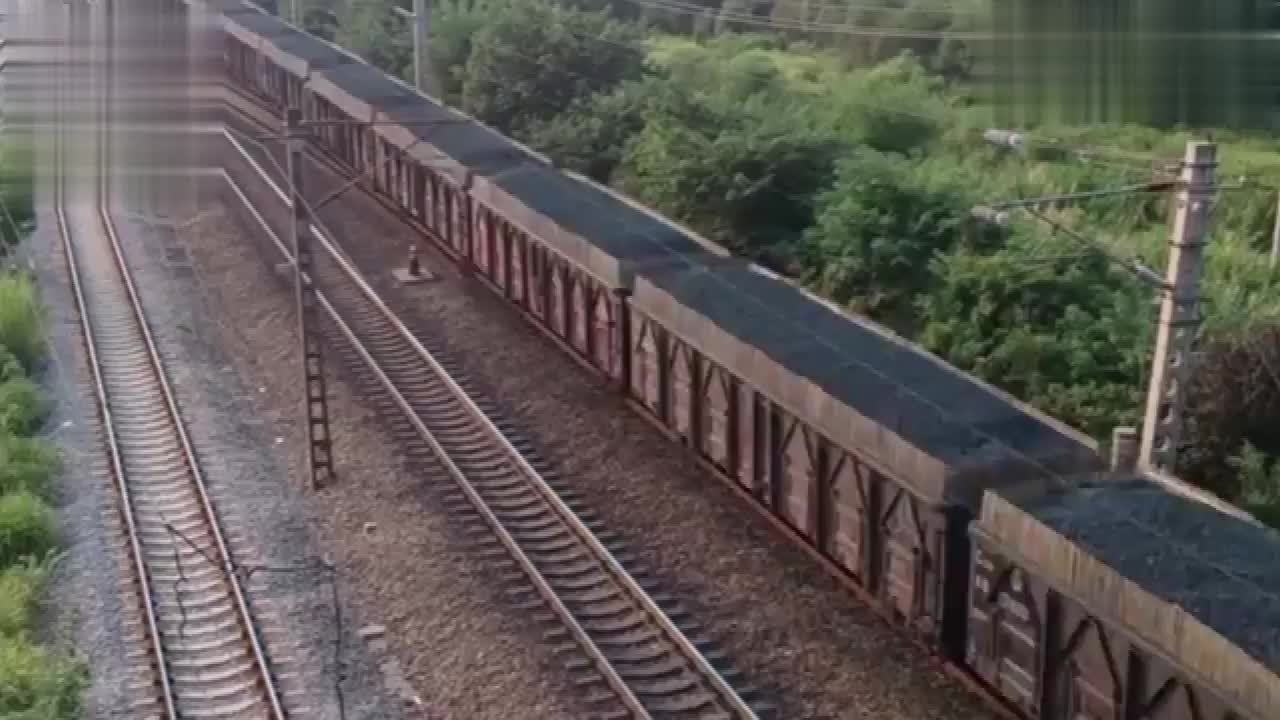 运煤的火车没有盖子难道不怕煤被雨淋湿看完恍然大悟