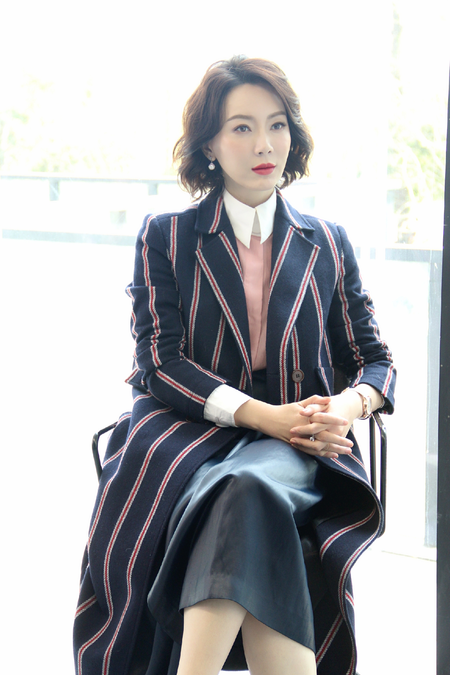 《幕后之王》曝女性职场版预告 网友:求陈数分享穿搭教程