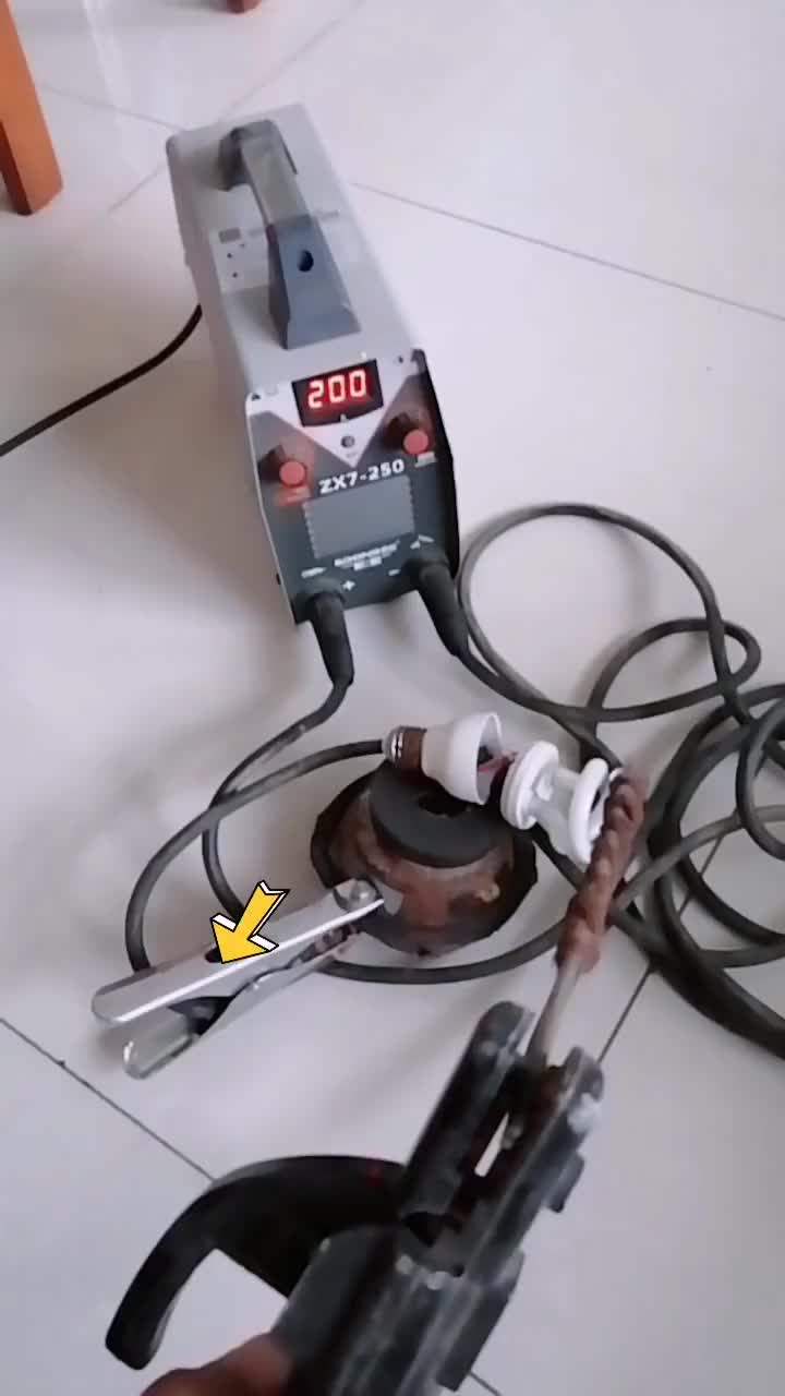 一般情况下是不是正极接工件负极接焊把