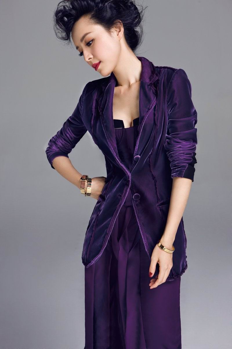 为人低调有气质长相美丽不喧哗张静初