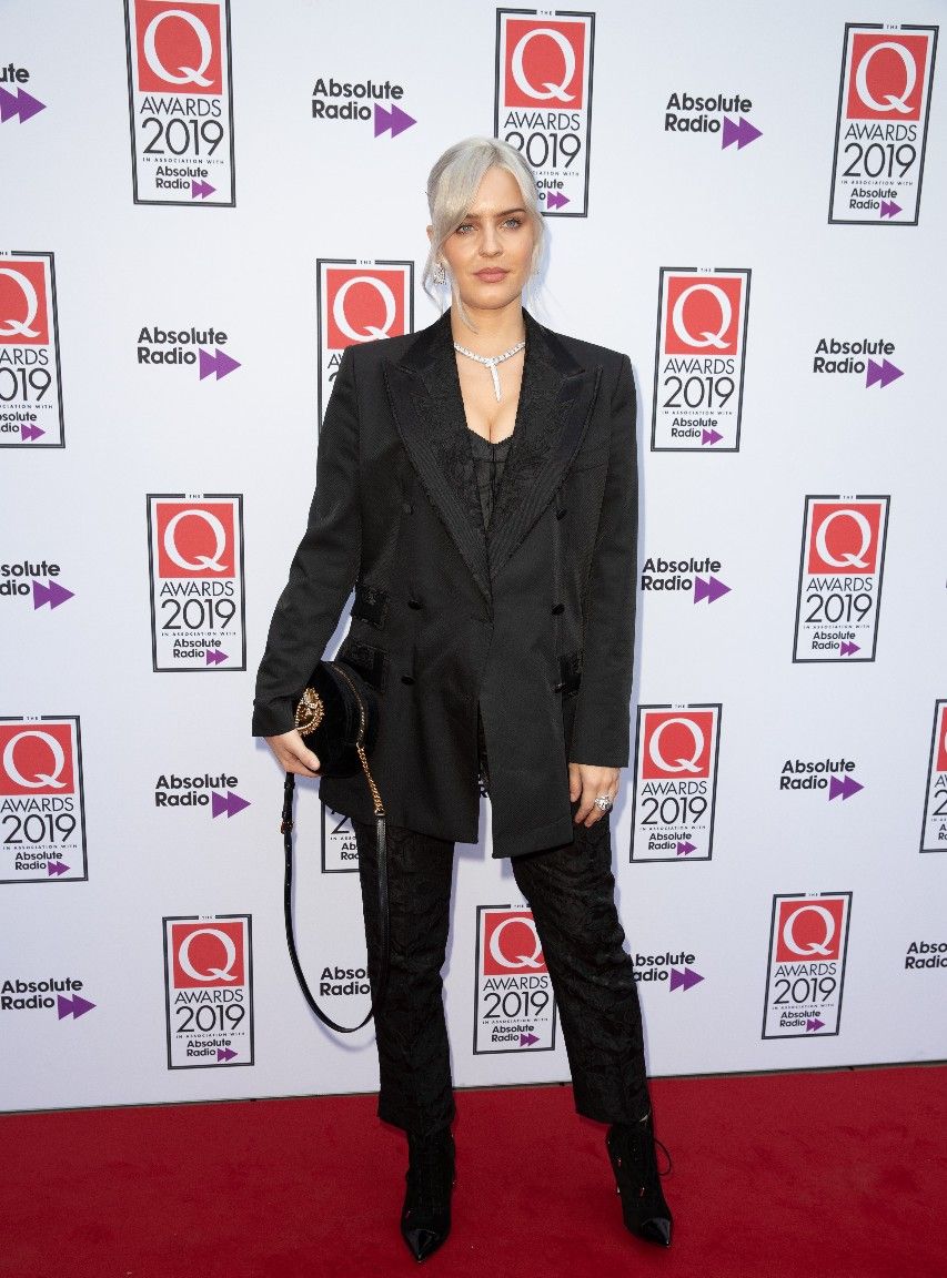 la娱乐|英国歌手阿内·玛丽,出席伦敦某颁奖礼