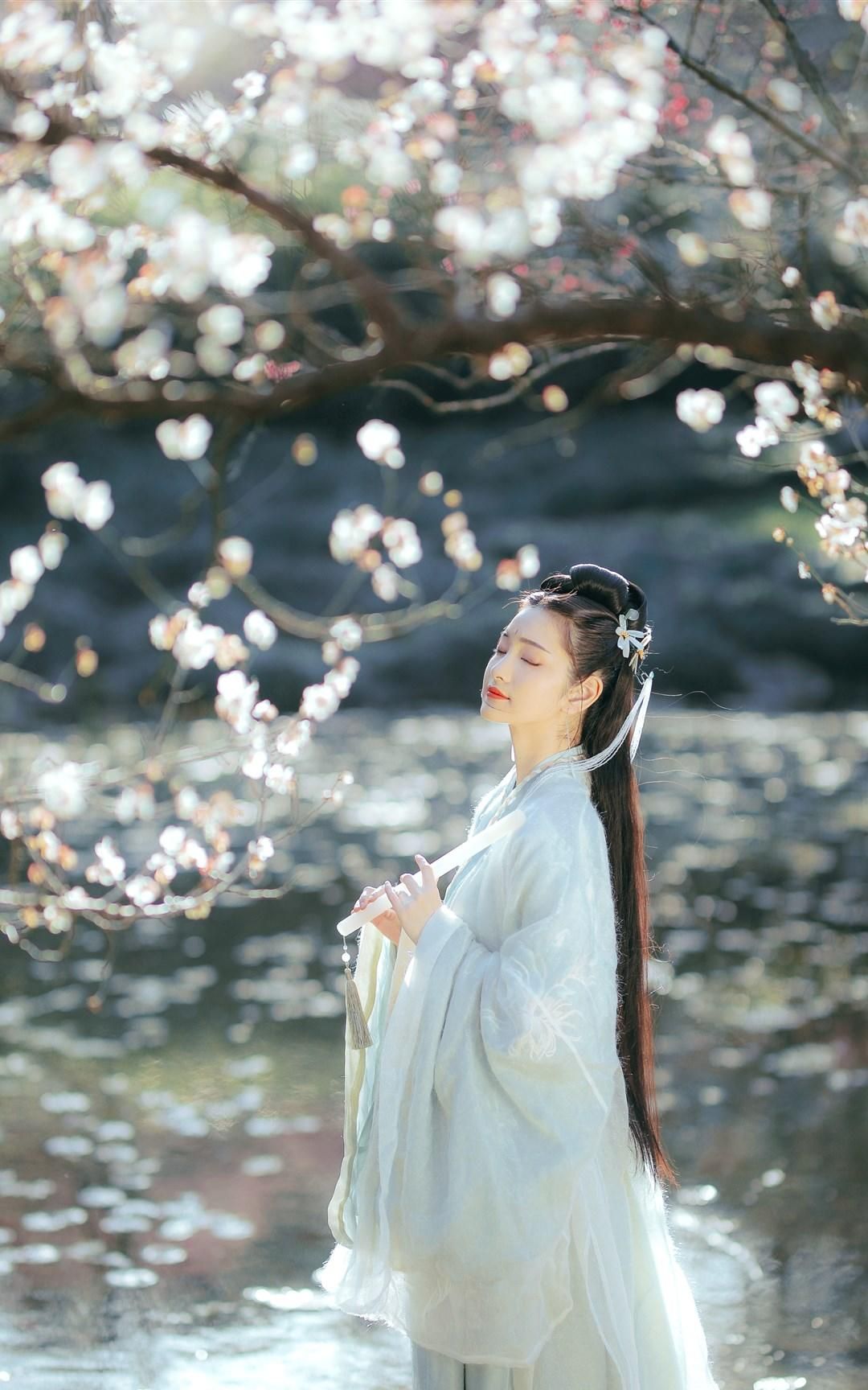 古装美丽动人壁纸,留下来看看我老的时候可爱的样子