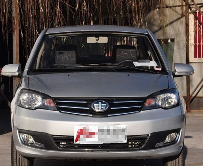 一汽 威志v5,外观设计时尚霸气,给人一种震撼的感觉!