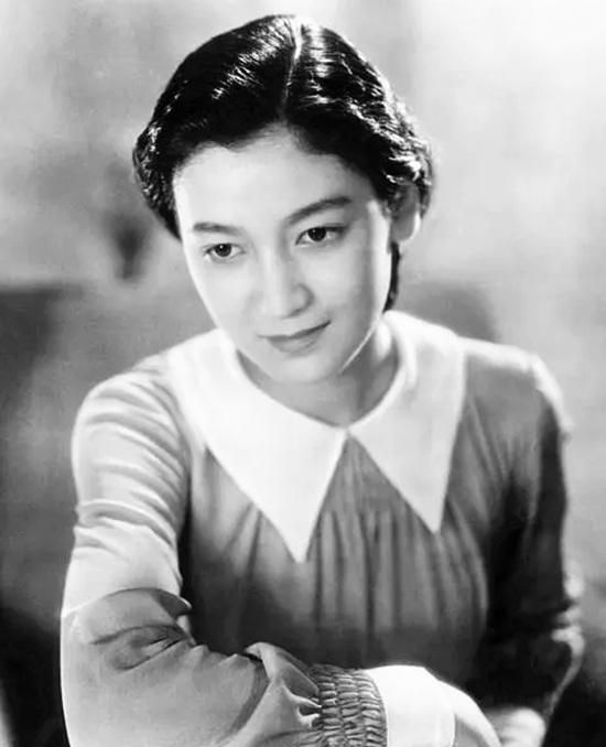 日本第一女星望乡阿崎婆田中绢代爱恨纠葛20载与名导演相爱相杀