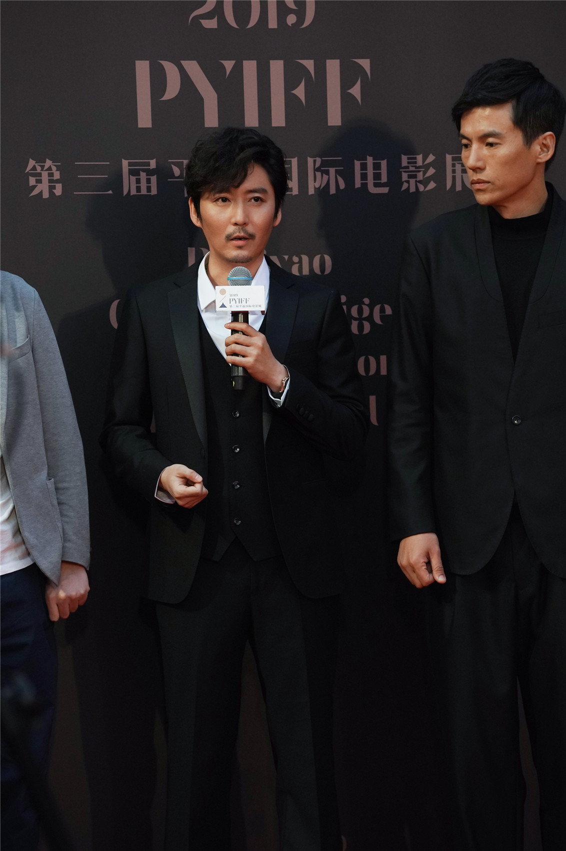 追凶十九年平遥影展发布会王泷正自称矛盾体警察