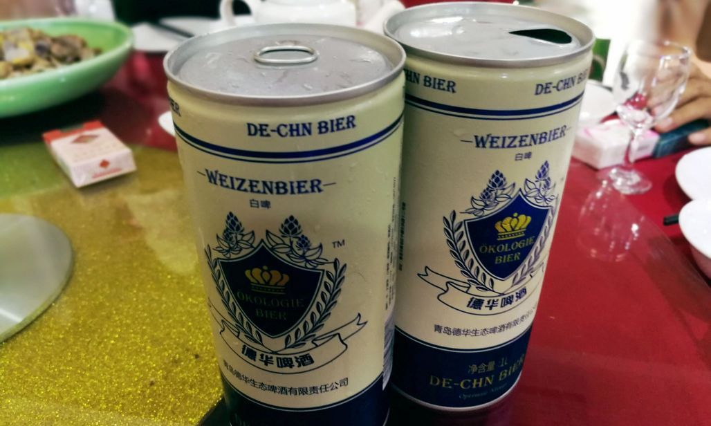 一年一度八一聚会aa制聚餐喝的是啤酒叙述浓浓战友情