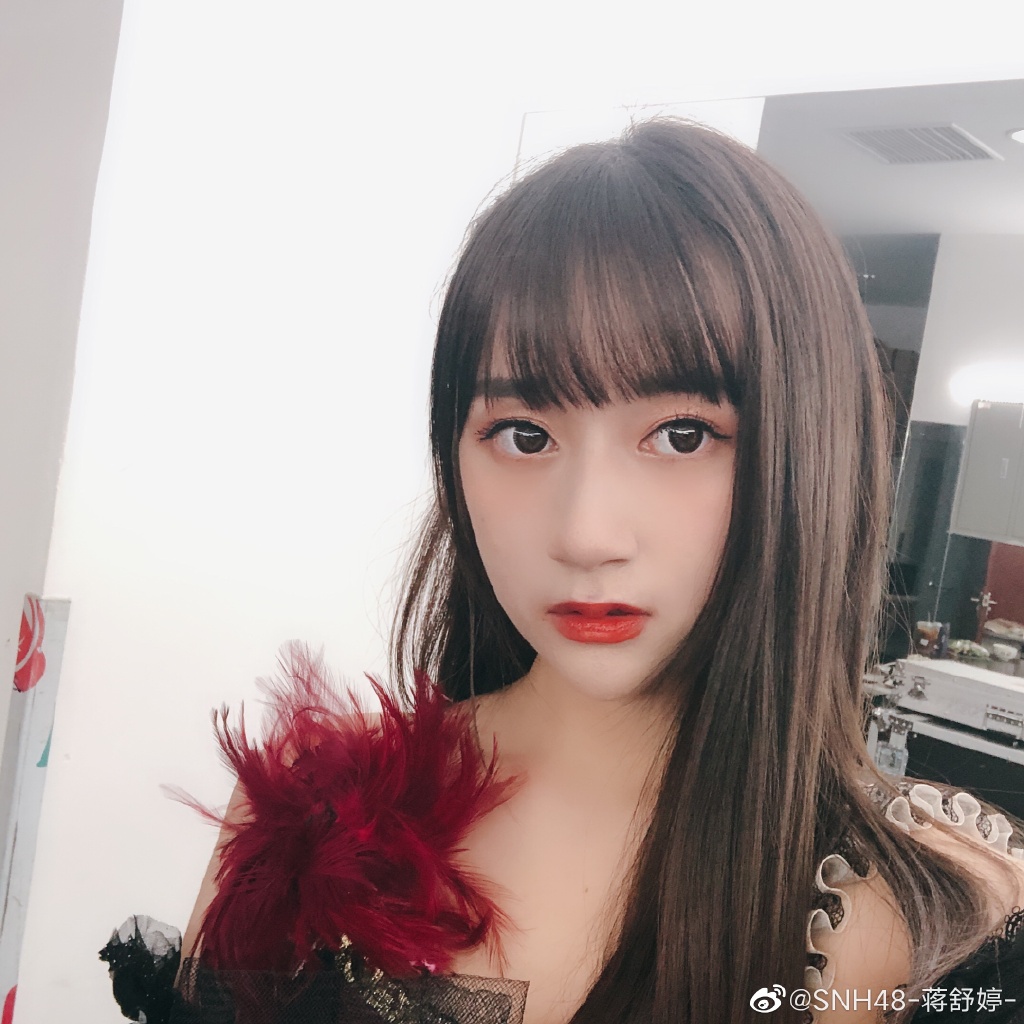 偶像美少女snh48-蒋舒婷迷人写真美照_高清图集_新浪网