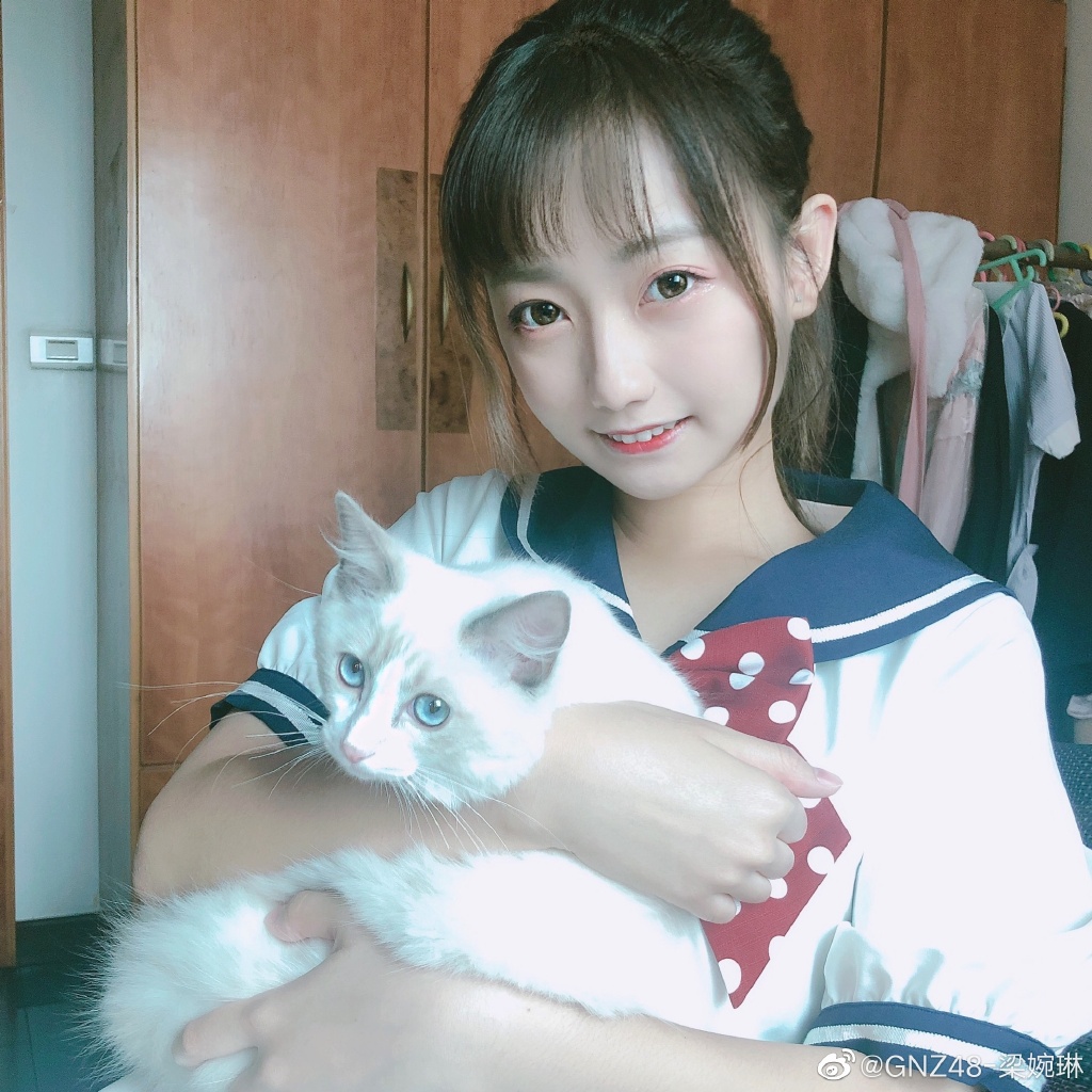 偶像美少女gnz48-梁婉琳迷人写真好可爱