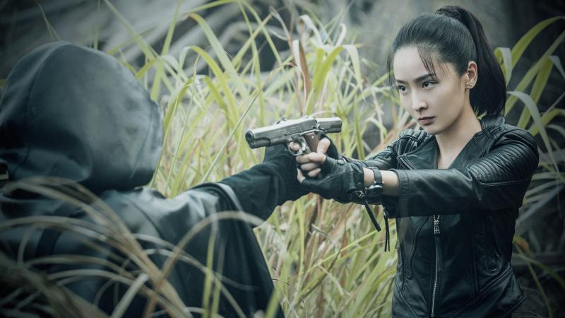 李曼秦岭神树火拼黑衣人解读稳准狠打戏显专业态度