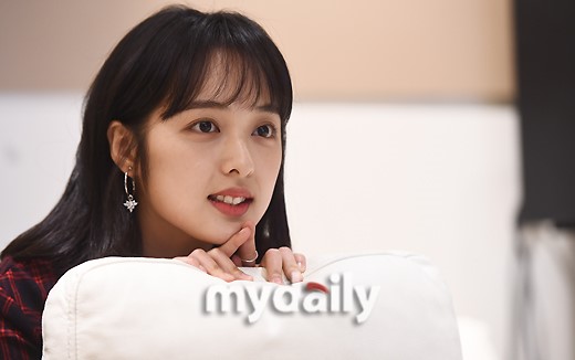 《天空之城》金宝罗首尔接受媒体采访