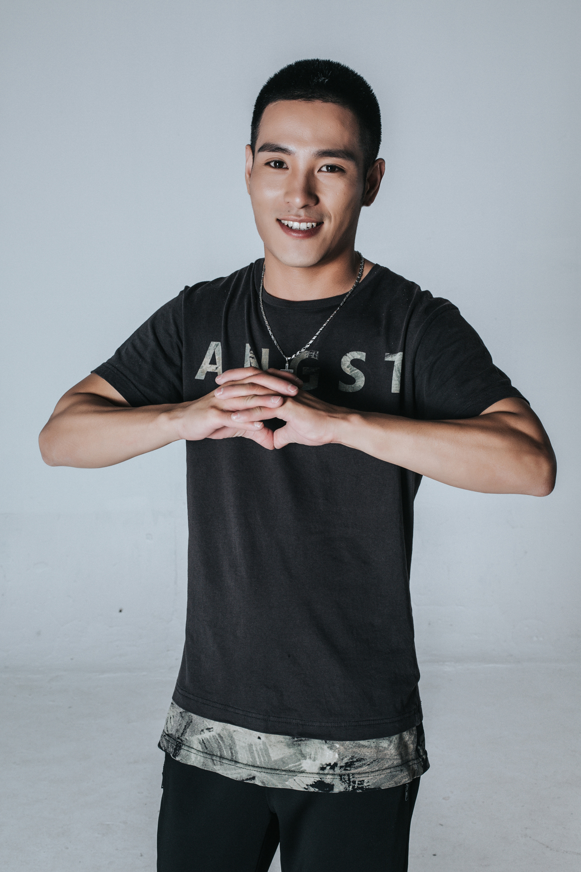 葛铮《无主之城》成为夏日新热 阿新命运转变引观众留言夸赞