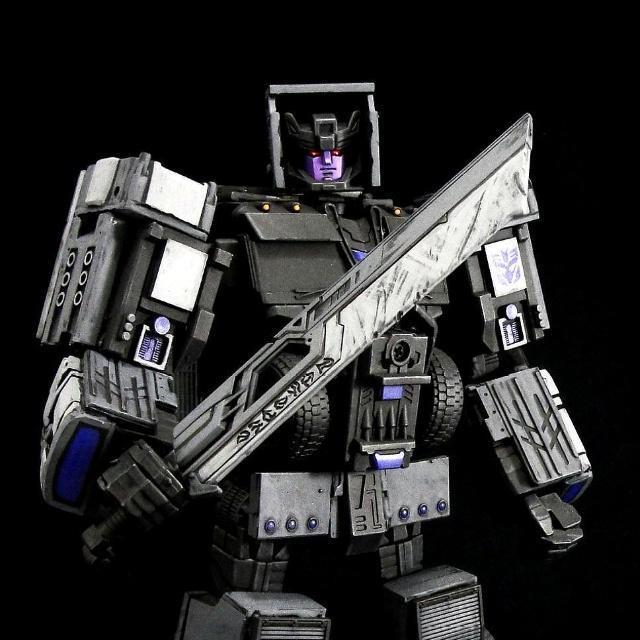 变形金刚狂派霸天虎飞虎队首领汽车大师