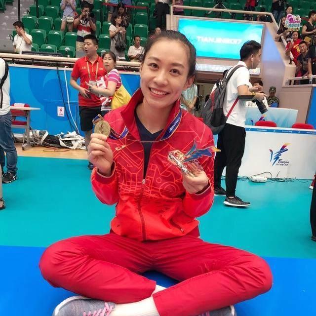 女排美女姜倩雯晒聊天记录许若亚暗示她观赛无奈小倩太耿直