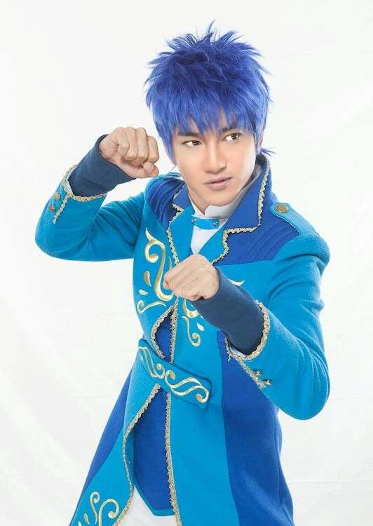 魔仙堡的游乐王子摘下面具后,没想到面具下的游乐王子居然长这样