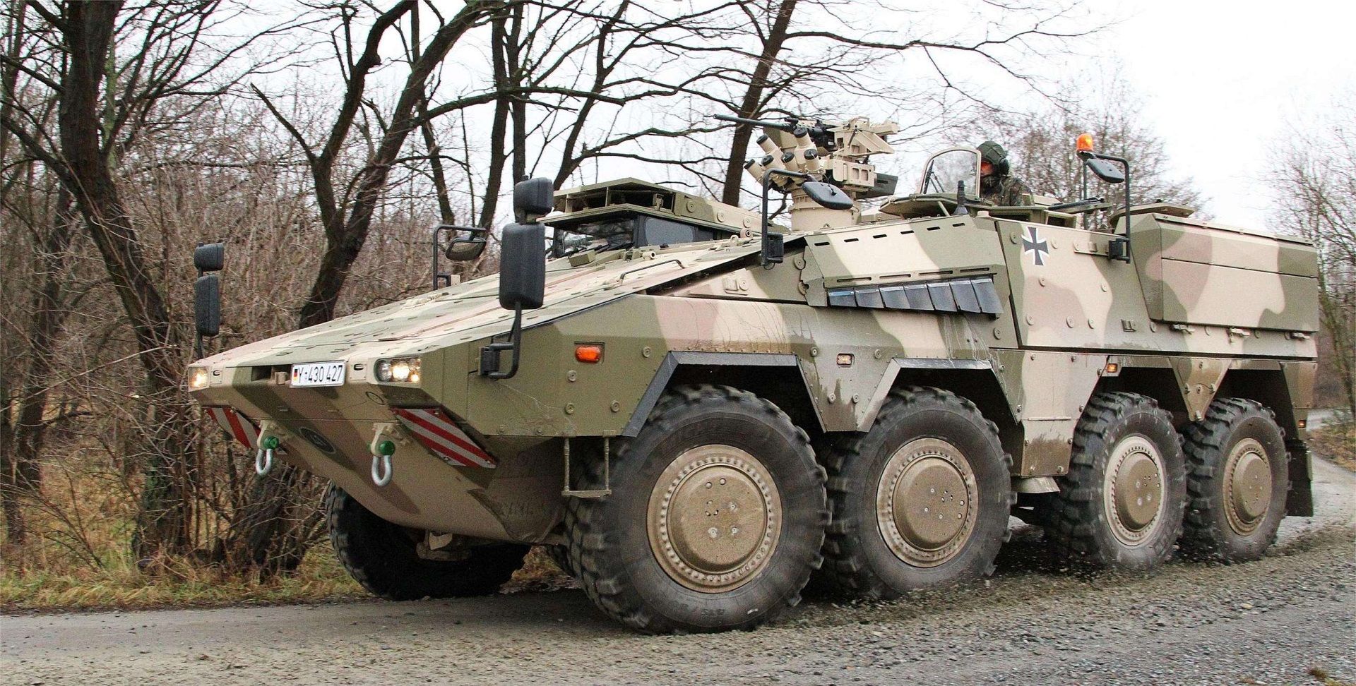 原来世界上还有这种装甲运兵车