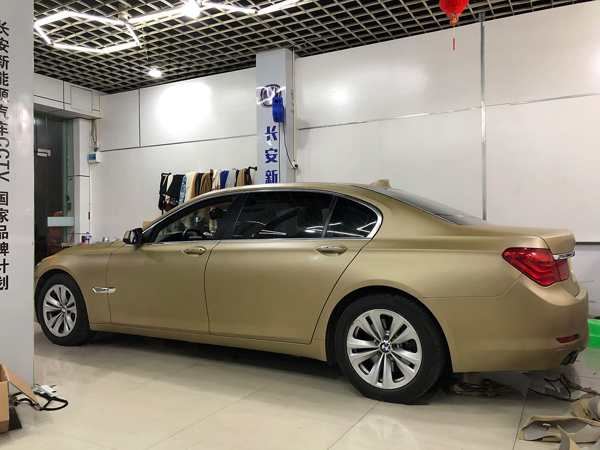 宝马车身改色钛金香槟金 rg瑞集改色膜福建龙岩加盟店出品