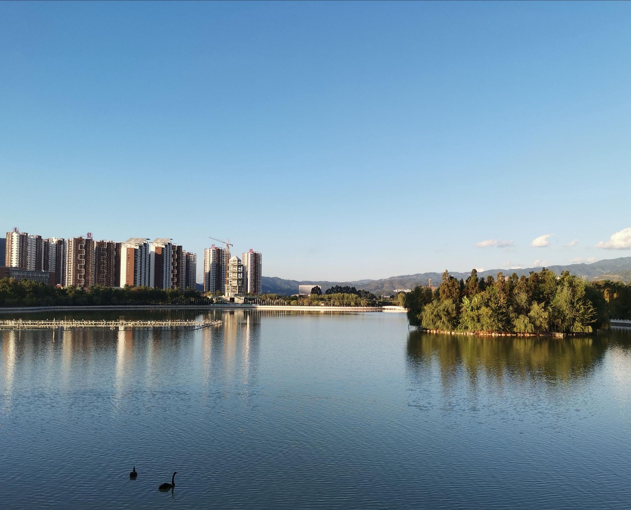 云南省临沧市风景照片,有没有临沧市的人?