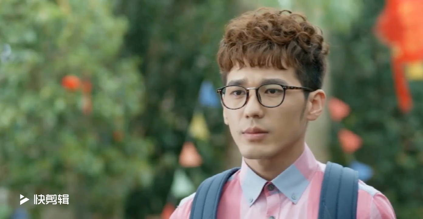 微微找曹光理论时那霸气劲真是无人能比!真是女汉子