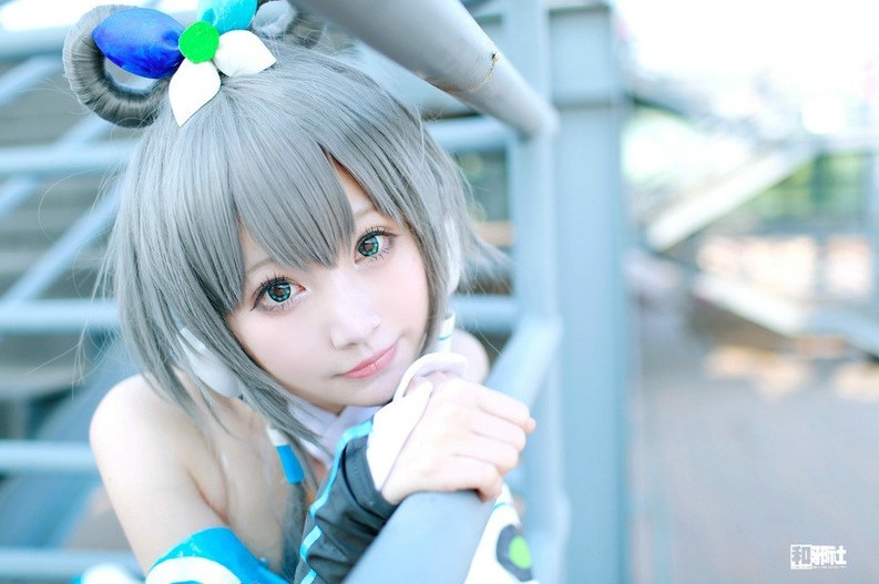 美图分享:二次元小美女cos装扮自拍照