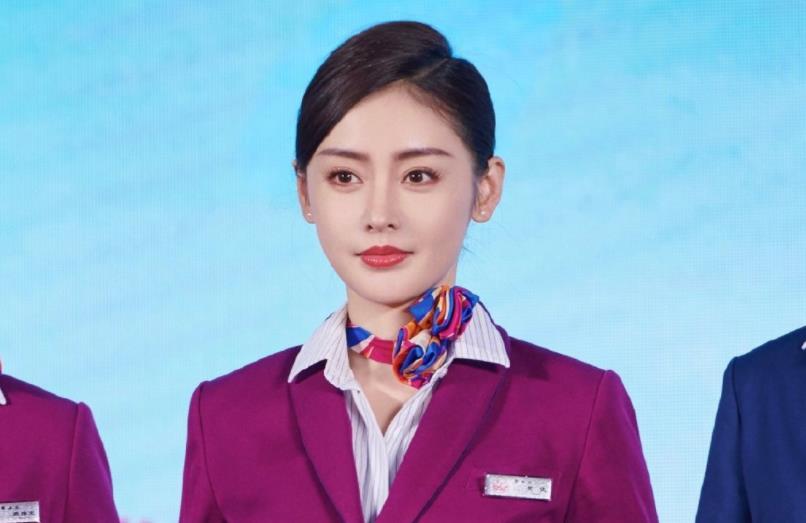 《中国机长》女演员,个个是"神仙颜值",却被客串的她惊艳到了