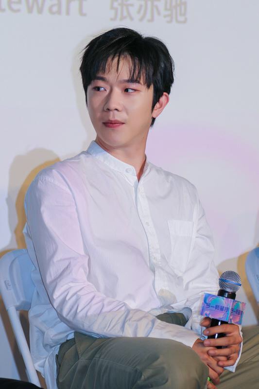 流浪小分队活动再聚首张亦驰分享拍摄趣事笑点不断