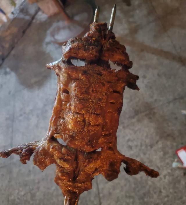 同事竟然爱吃中国四大黑暗料理之一福建烤老鼠,我也是醉了!|料理|老鼠