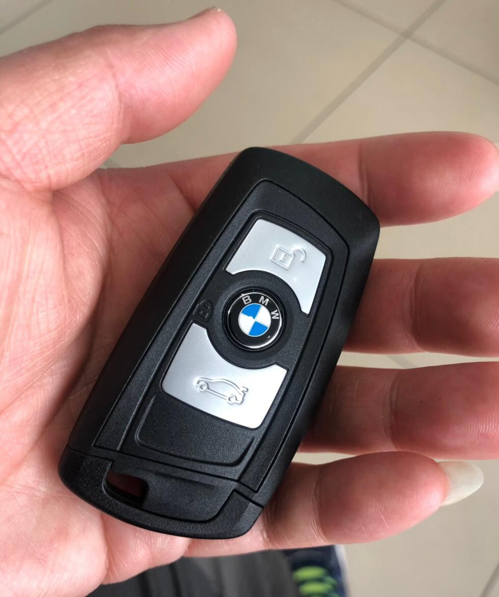 不等新款了,赶3系末班车喜提19款宝马320li xdrive