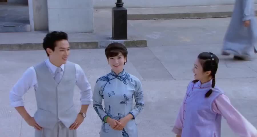 小妾仗着会英语臭嘚瑟 不料正房的话直接霸气打脸小妾 小妾仗着会英语臭嘚瑟 不料正房的话直接霸气打脸小妾