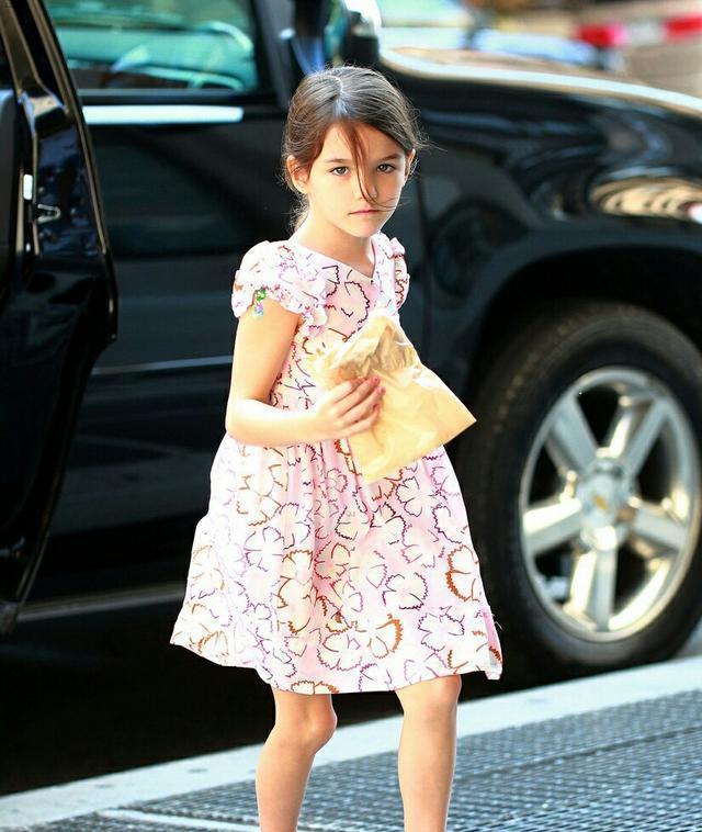 苏瑞一个比小七更加美丽动人的女孩, 只是没有她幸运而已