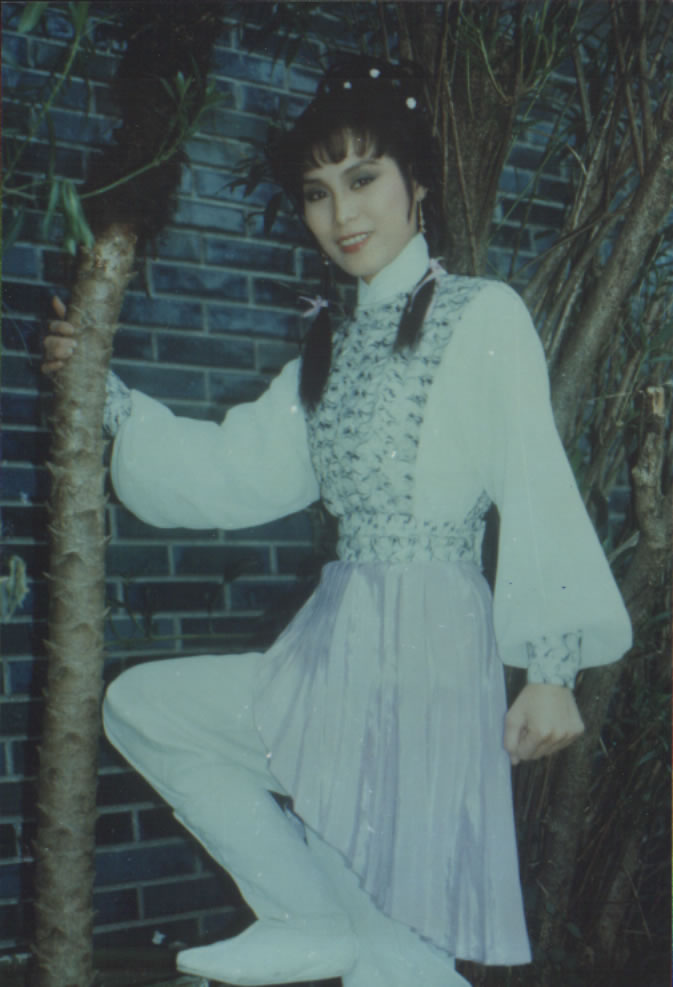 一代武打女星杨盼盼,罕见剧照老照片,国画大师张大千是她的姑父