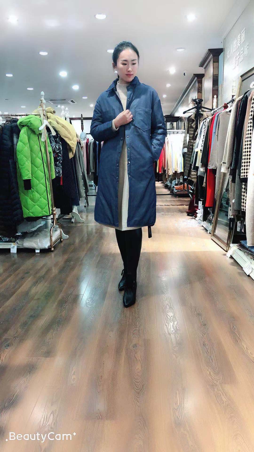 商场里买的衣服可以退吗的简单介绍-第2张图片-潮百科