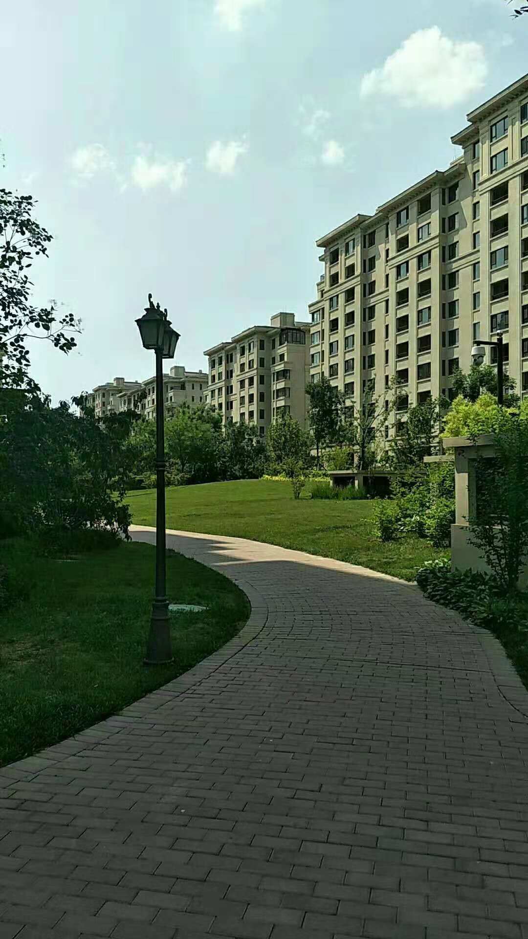 固安华夏孔雀城回迁房8000一平直接和开发商签合同