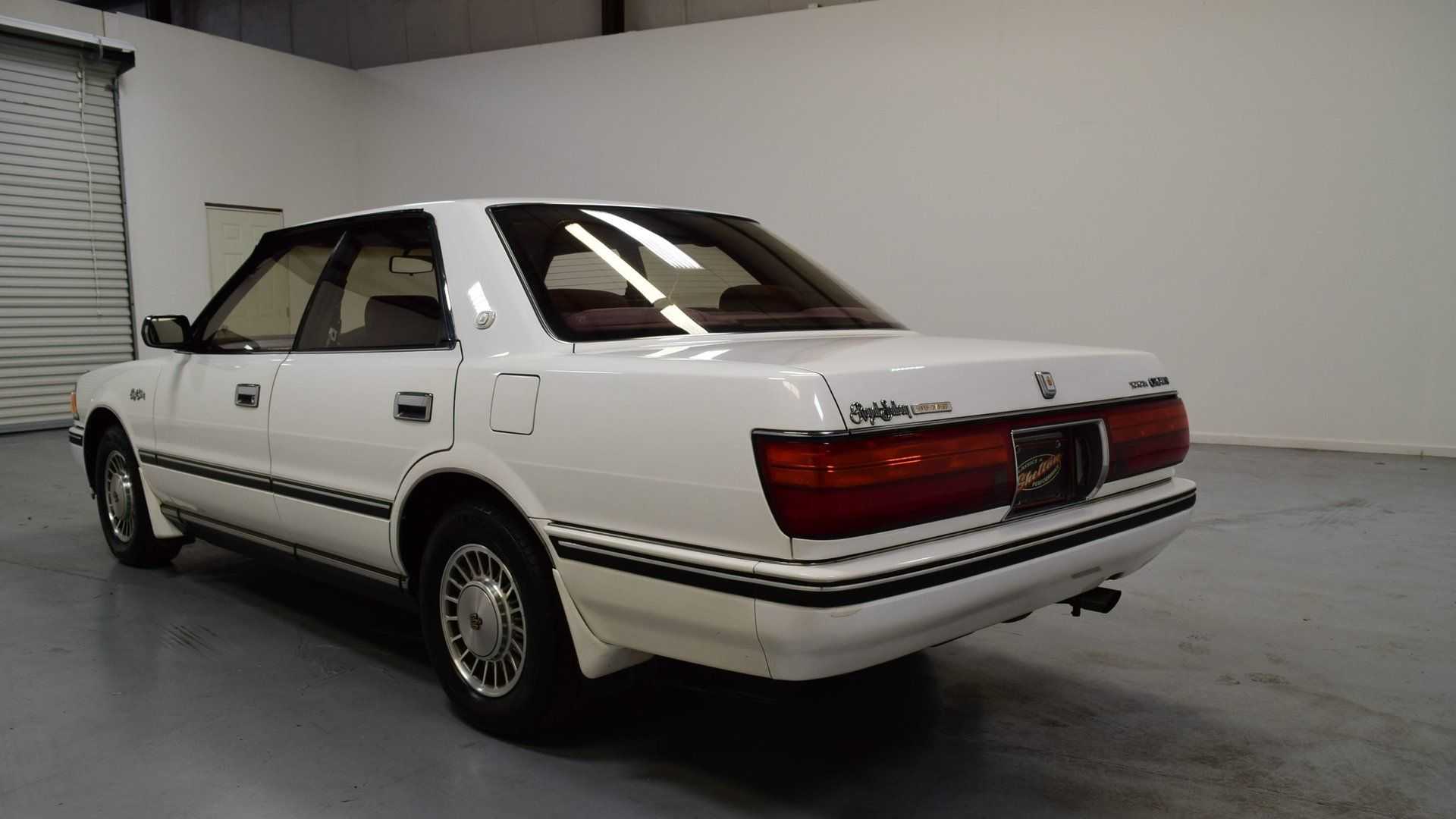 这辆1991年的丰田皇冠!