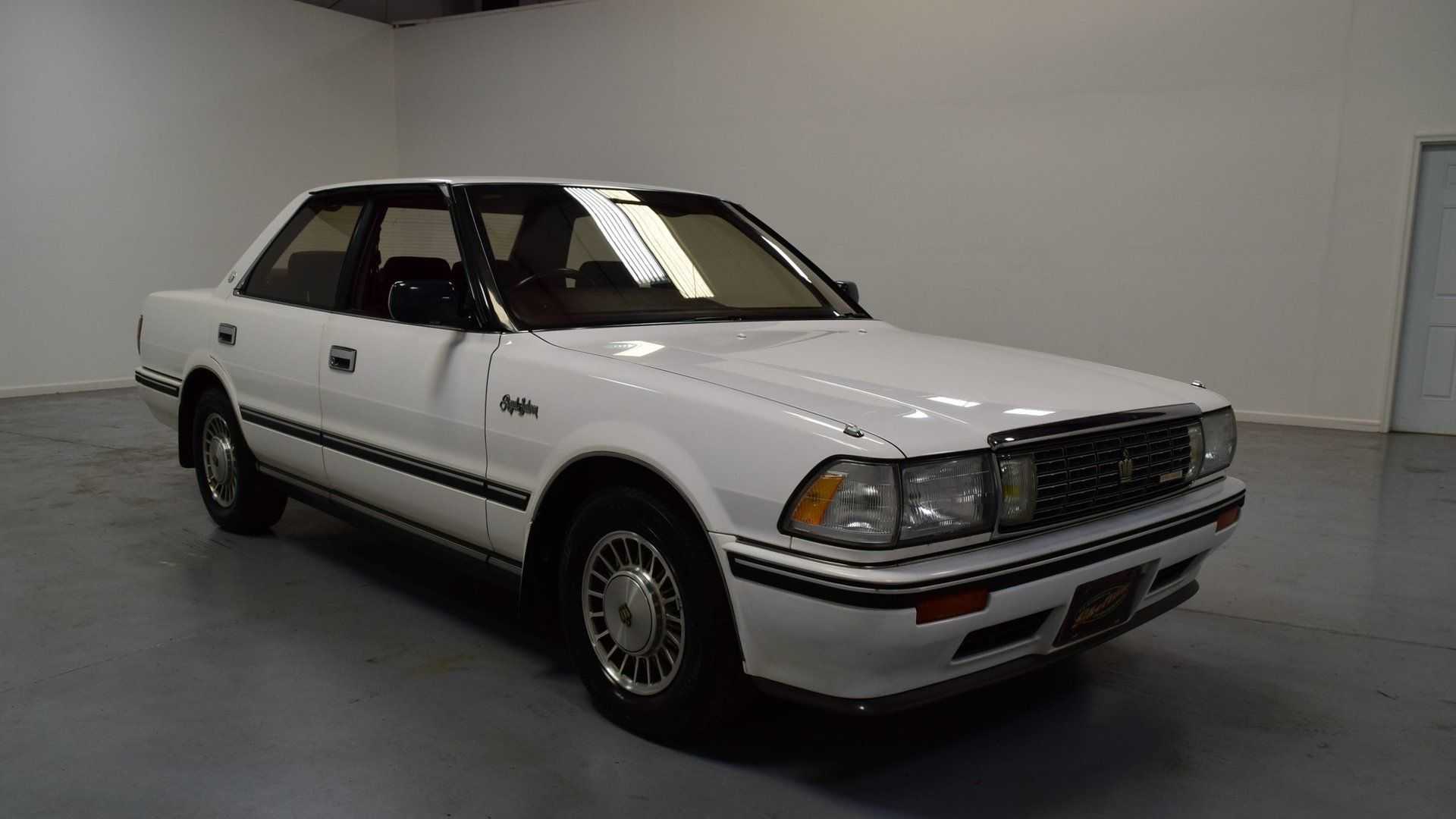 这辆1991年的丰田皇冠!