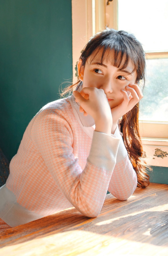 精致女生配图:没有你的明天,是不完整的!_高清图集_新浪网