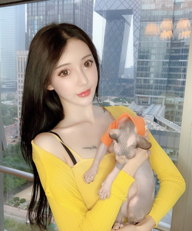 吴亦凡是"助梦大师"?小g娜成网红,秦牛正威删博要出道?