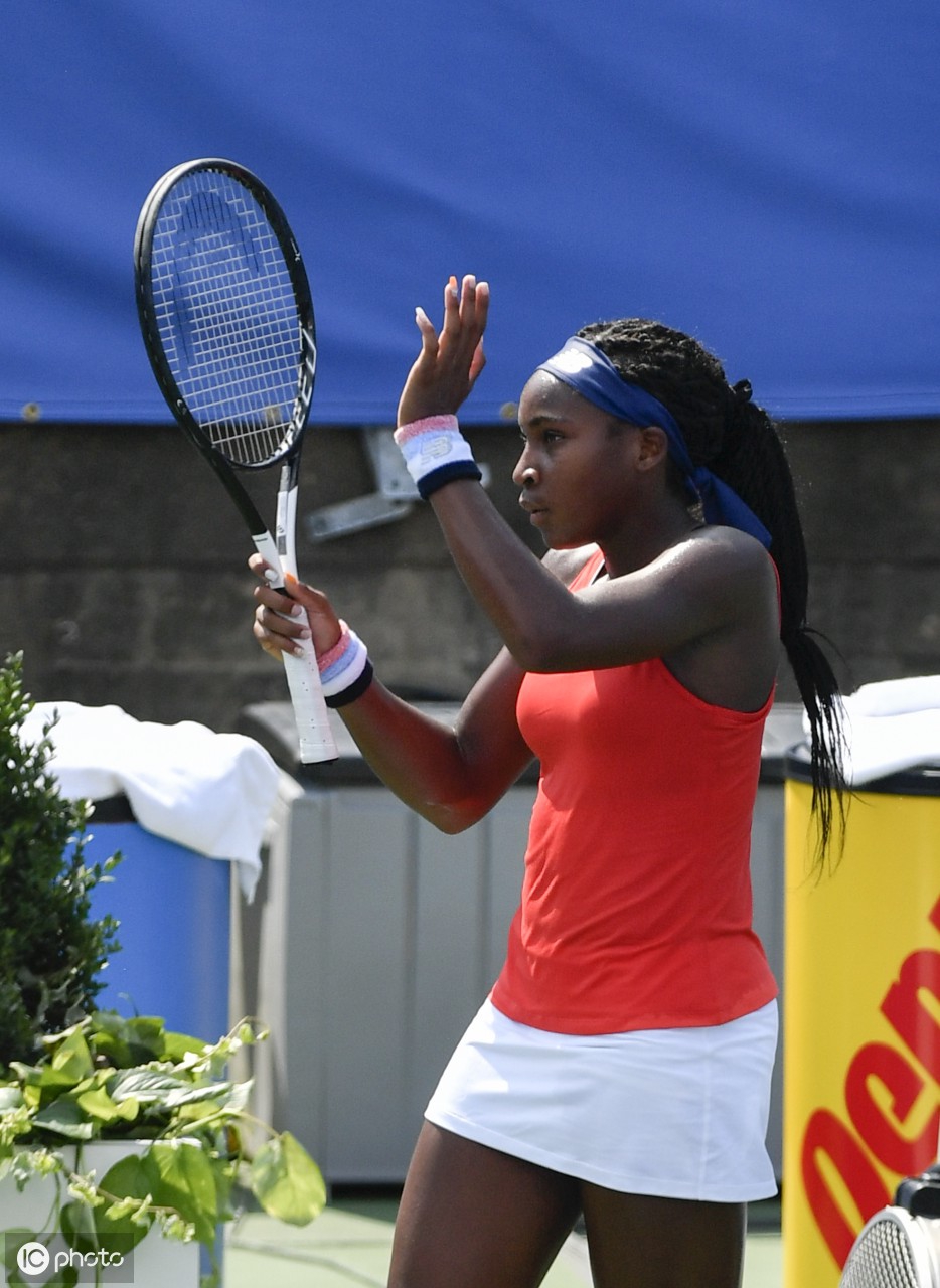 科里·高芙(cori gauff),出生于2004年3月13日,是美国职业网球女运动