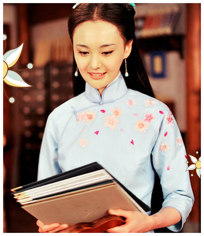 抓住彩虹的男人郑爽八个造型粉衣温婉白衣端庄