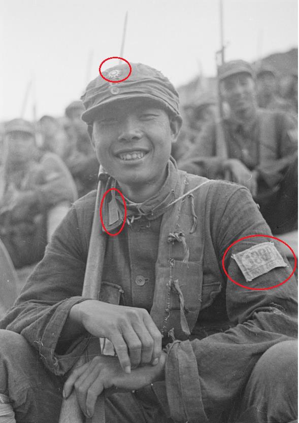你见过这样的八路吗?有帽徽,有领章,有臂章,和电视上的不一样