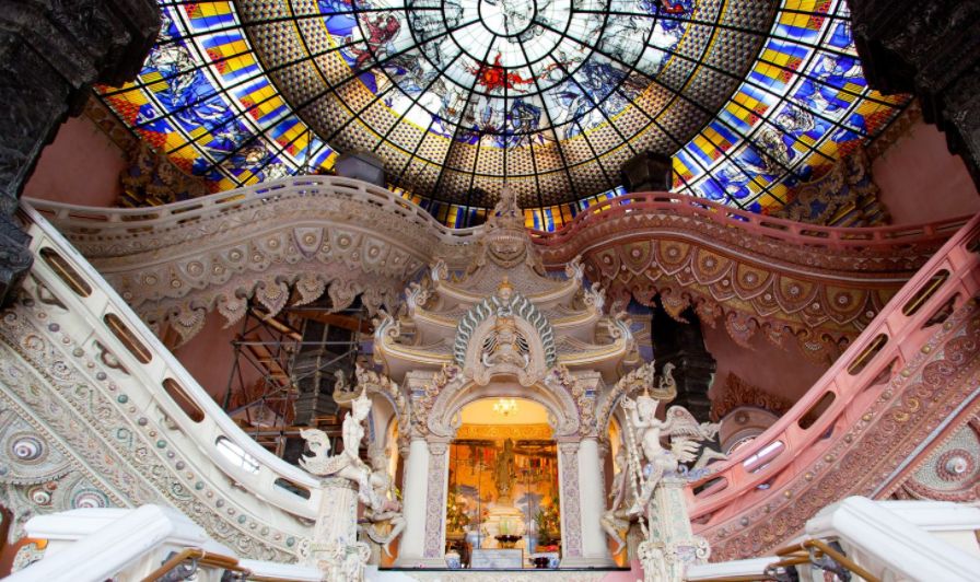 三头象是泰国民间故事中的象神因象神是婆罗门教中的一位天神