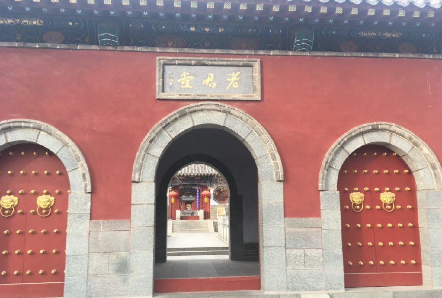 冬日泰山脚下的随意拍摄:老君堂与吕祖洞
