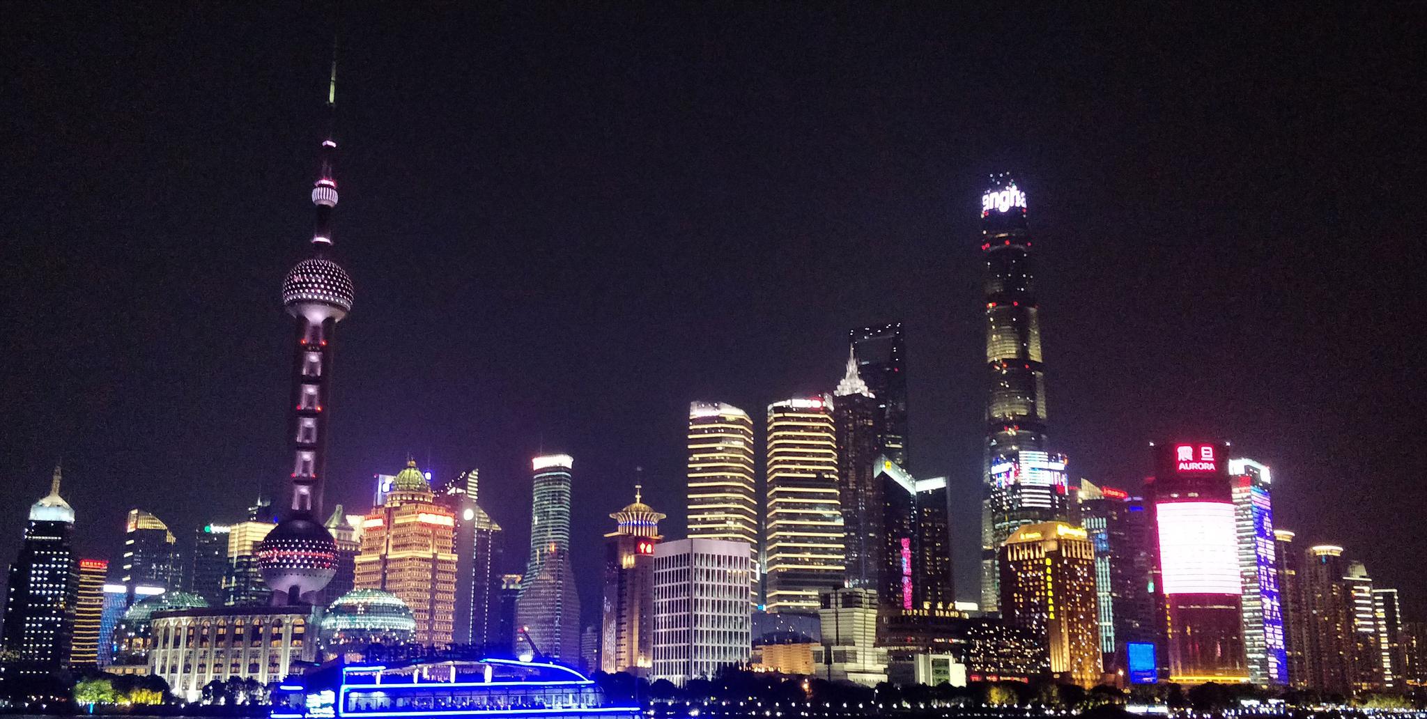 上海外滩夜景和香港维多利亚港的夜景 你喜欢哪个 高清图集 新浪网 上海外滩夜景和香港维多利亚港的夜景 你喜欢哪个 高清图集 新浪网