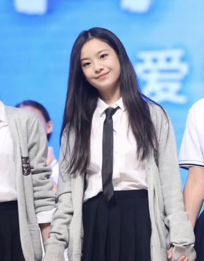 说起李庚希这个名字可能大家会有点陌生,但是,"乔英