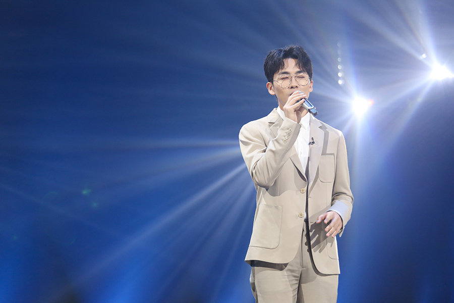 声入人心张英席组演绎原创作品极光歌唱成员追光故事